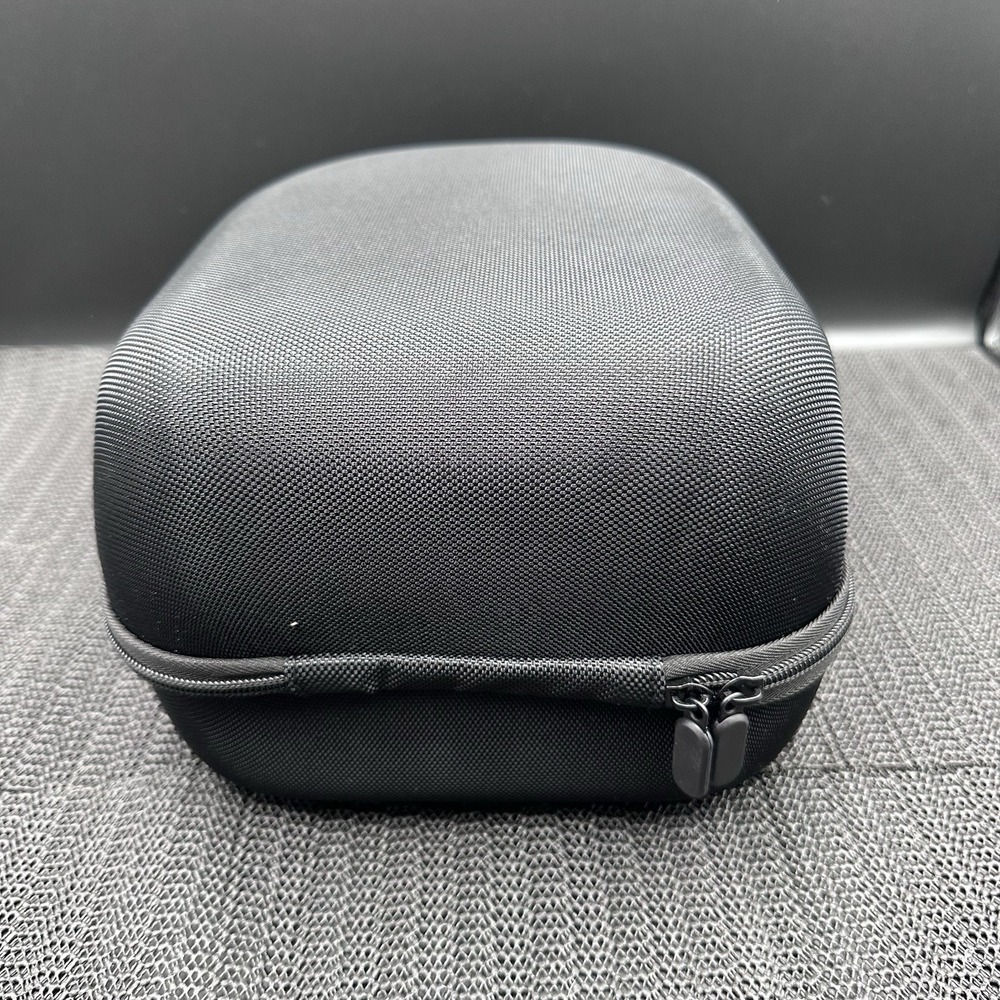 HOV House of Vannah Baseball Cap Carrier Hard Shell Travel Case Adjustable Strap - Picture 5 of 8